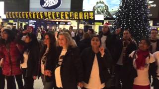 waterloo station Flashmob