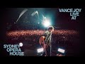 Miniature de la vidéo de la chanson Clarity (Live At Sydney Opera House)