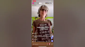 the vegan teacher vibes to Squidwards nose😍