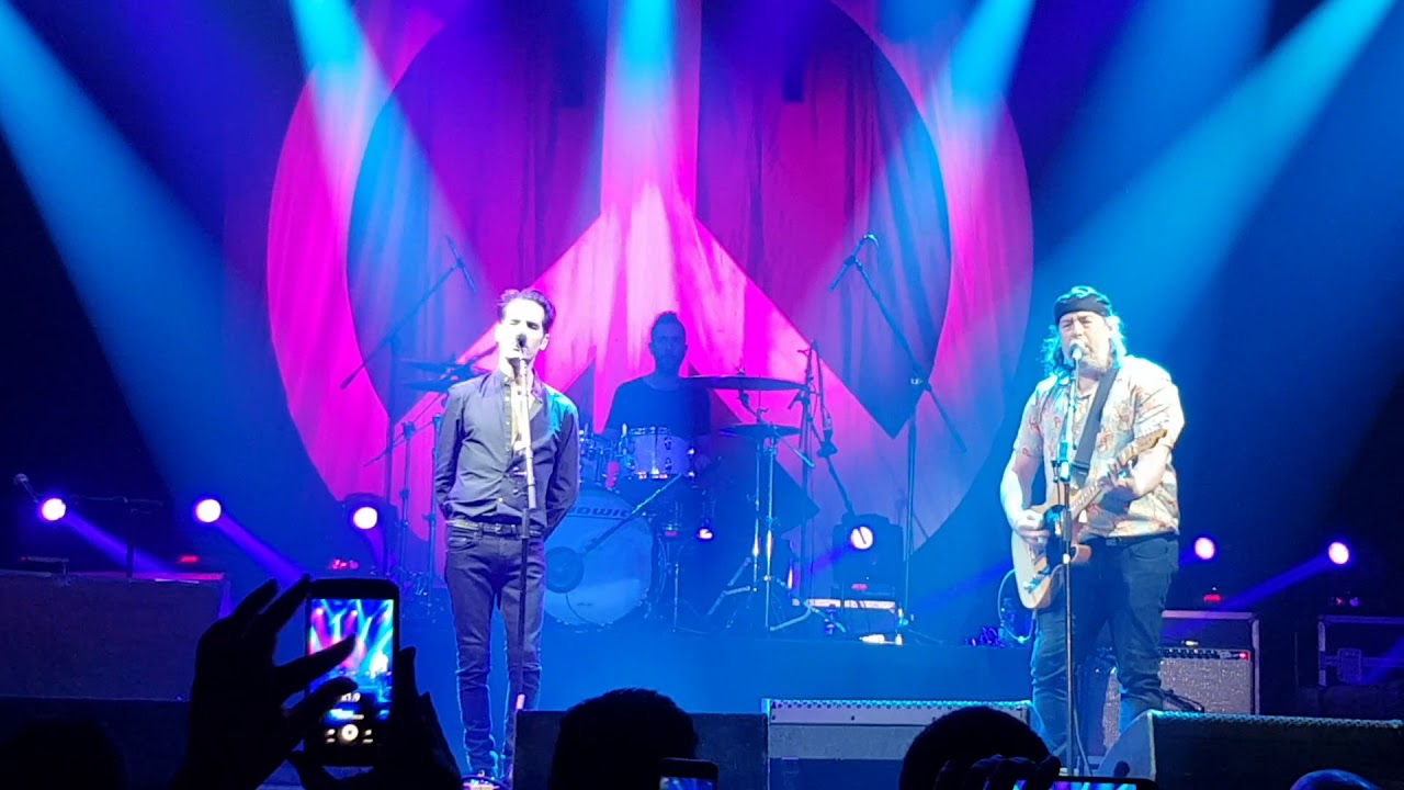 אביב גפן וג'וני שועלי - לעיתים