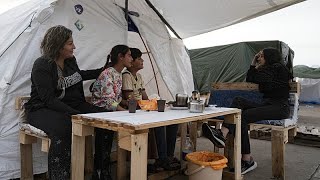 Οικογένειες στον Λίβανο εκτοπίζονται για δεύτερη φορά εν μέσω συνεχιζόμενων προειδοποιήσεων