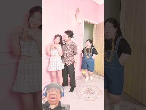 إنها بحاجة إلى رجل يوتيوب شورتس كوميديا فيروسي ردة فعل مضحك