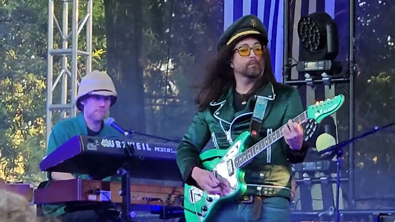 Animals, Precipitation Les Claypool's Fearless Flying Frog Brigade 7/9/23 Grand Lodge, Forest Grove
