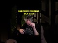 SKROMNY PREZENT DLA ZUZY #youngmulti #multi #zuza #yfl #śmieszne #streamer #twitch