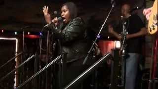 Video thumbnail of "Chicago Blues All-Stars - "Clean Up Woman""