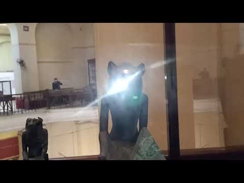 أمومة إيزيس و هي ترضع طفلها حورس