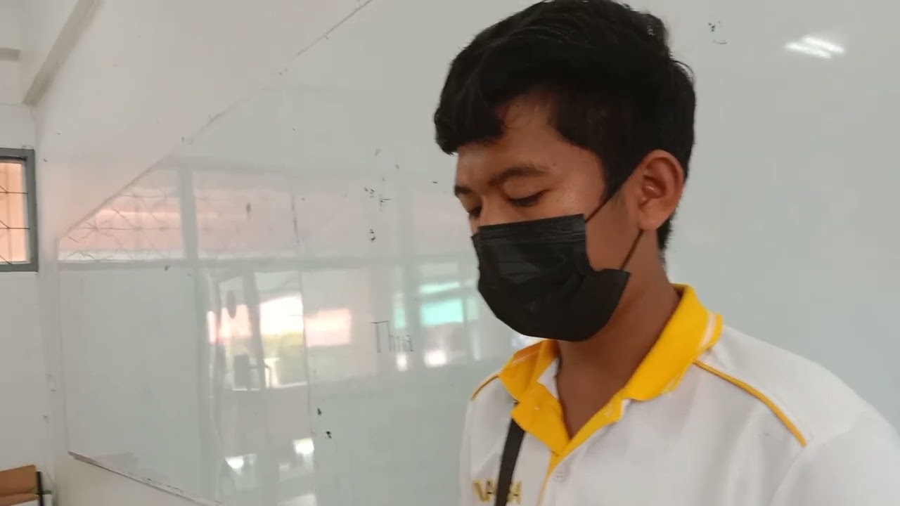 pws1 Electronic describing in English speaking lesson