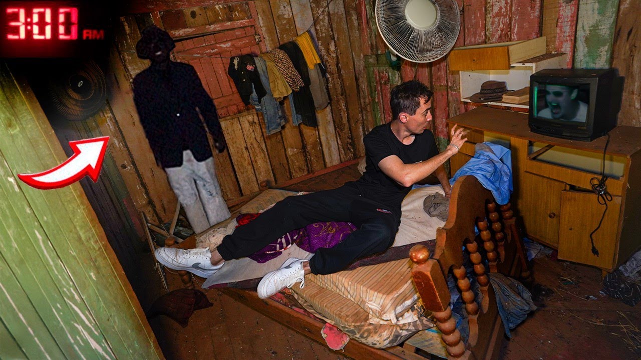 Dormindo Sozinho na Casa do Pesadelo e o Fantasma Mais Assustador Apareceu e me Aterrorizou