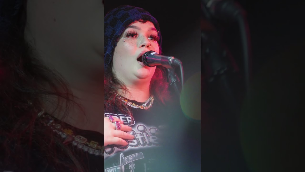 Lola Young at 7th St. Entry ✨❣️ @LolaYounggg #lolayoung #chlothegod #livemusic #minneapolis #music Lola Young at 7th St. Entry ✨❣️ @LolaYounggg #lolayoung #chlothegod #livemusic #minneapolis #music