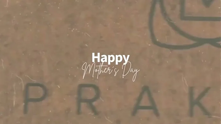 Perfect yoga gifts for Mom. Shop eco-friendly products & show love! ❤️