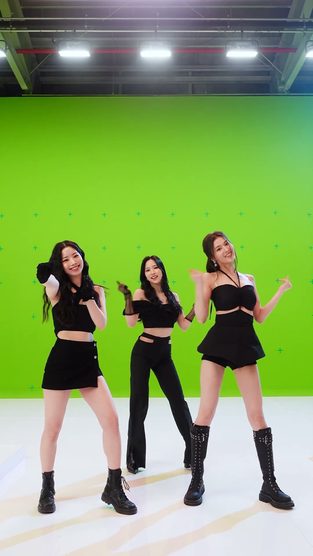 harehare twiceチェキ サナ　ハレハレ twice サナ サインチェキ（上品な チェキ サナ TWICE 直筆サイン