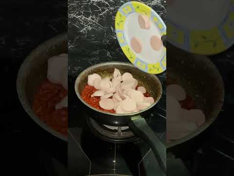 سوسیس بندری میخوری عشق داداش   