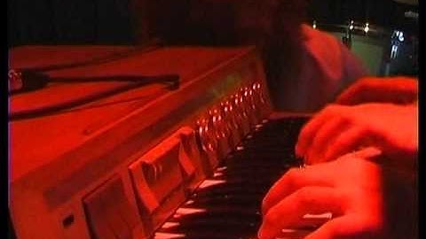 Bad Detectives - B Movie Scientist - (Official Video 2007)