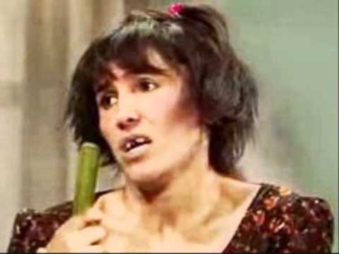 Josefina Vazquez Mota "La chimoltrufia" cantando a...