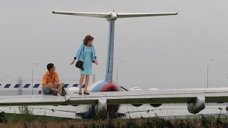 Видео Новое модное место казанцев - брошенные возле аэропорта самолеты (автор: БИЗНЕС Online)