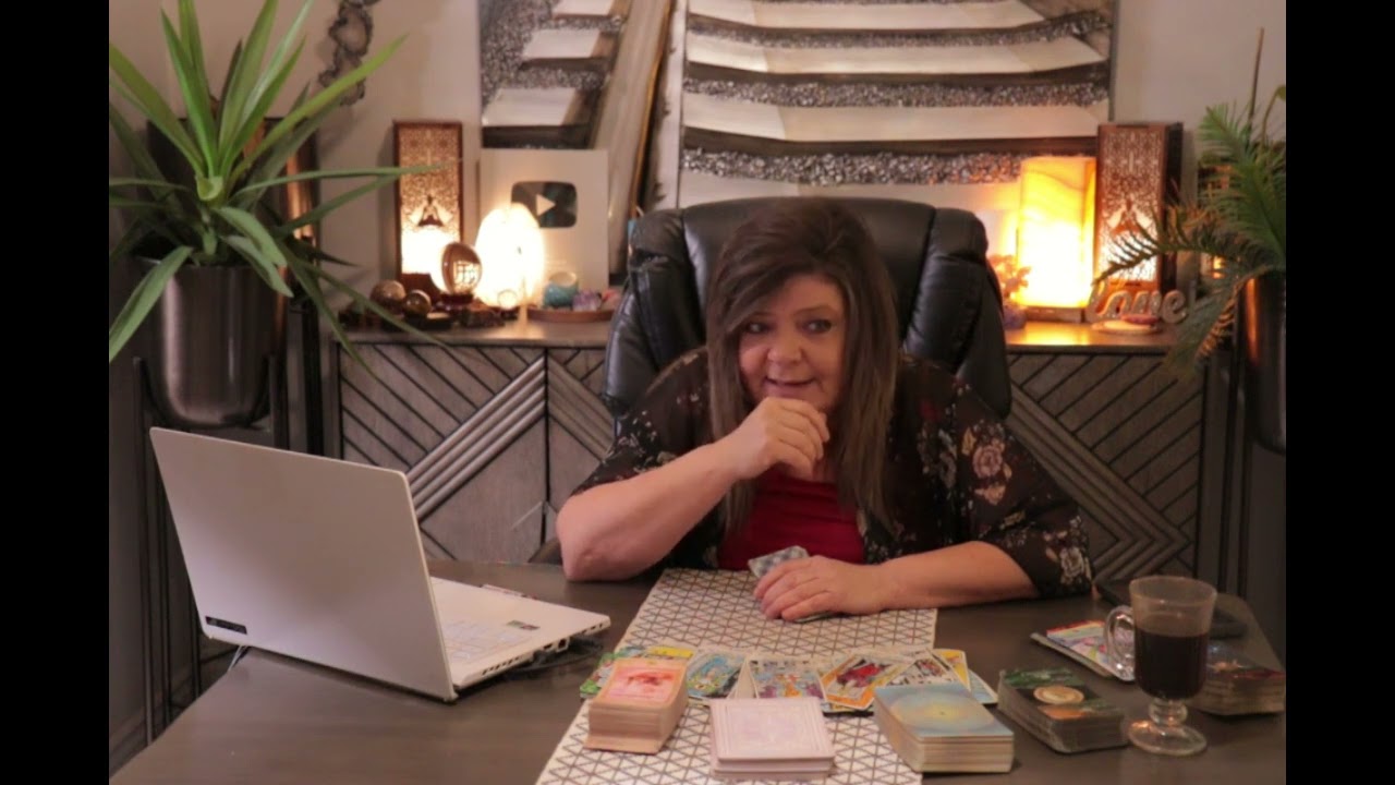 SAGITTARIUS BONUS THEY'RE IN THE DARK,DROUGHT. MISSING THE EMPRESS' LIGHT. RUNNING WITH THE WOLVES