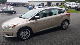 2017 Ford Focus Titanium Hatchback 2017 Ford Focus Titanium Hatchback