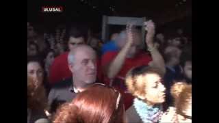 Usta Oyuncu Son Kez Muhsi̇n Ertuğul Sahnesi̇ne Çikti