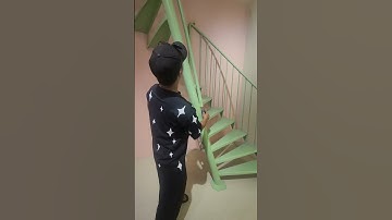 Cầu thang xoắn ốc xéo 0902355779