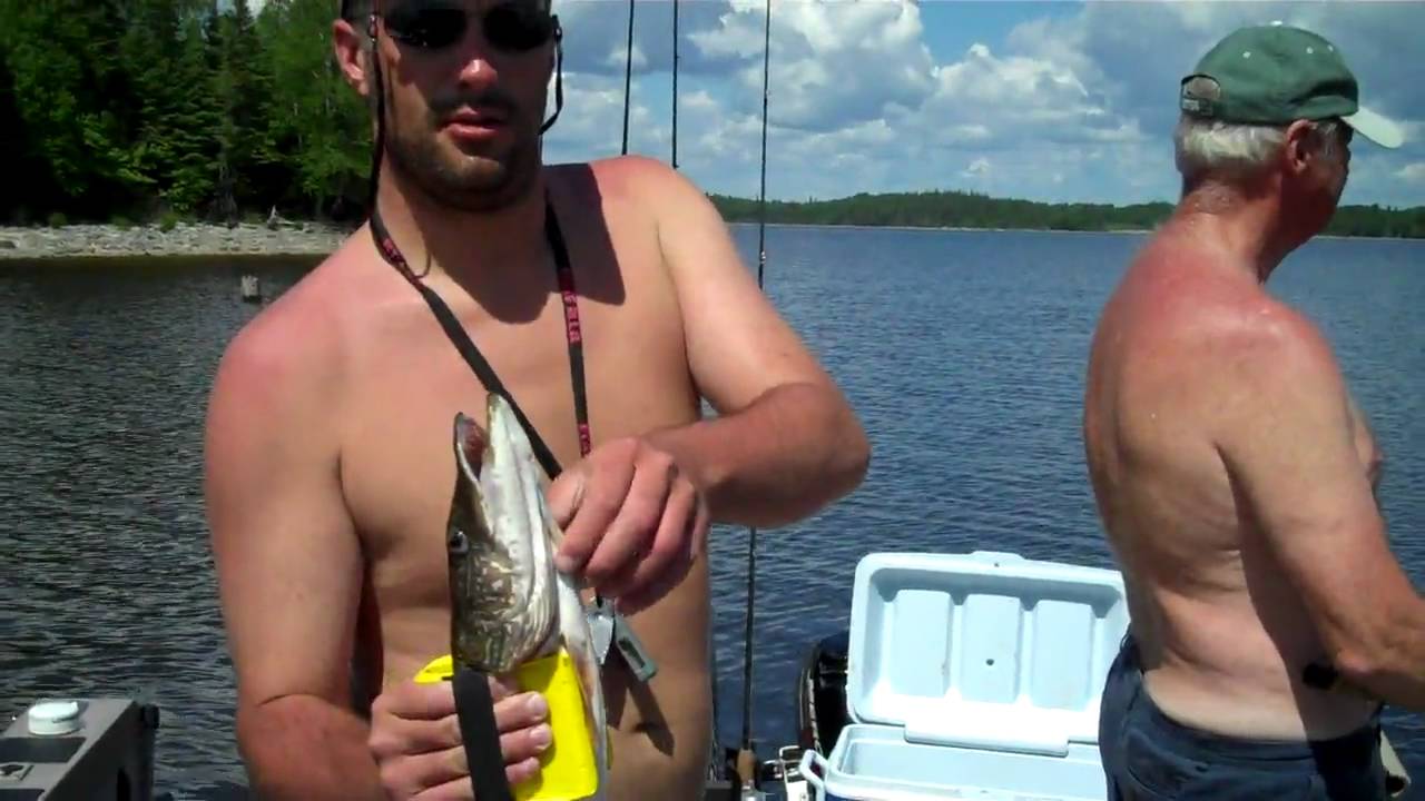 Jarrod Demonstrates the New Fish Grabber Device! YouTube