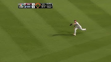 PHI@ATL: Ruf dives for a great grab to rob Medlen