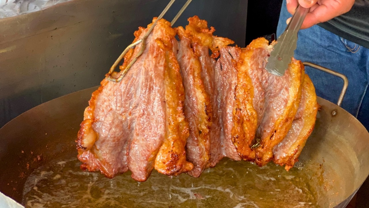 Long Queue Before Opining! Sold Out 300 Kg Fried Giant Beef Just In Few Hours | Thai Street Food