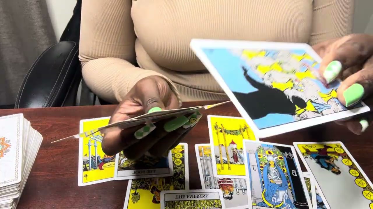 Сейчас они расскажут вам о ситуации с этим ребёнком! Им нужна ваша помощь!