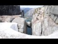 Kjeragbolten - Walking onto the boulder