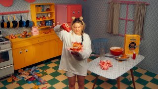 Anne-Marie – Unhealthy Feat. Shania Twain (Official Visualiser)