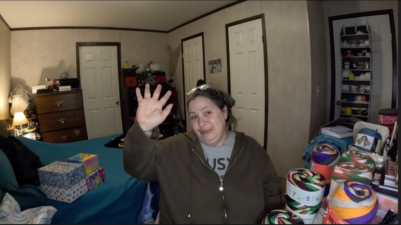 Unboxing Crochet Society and Hobbii Orders!! 