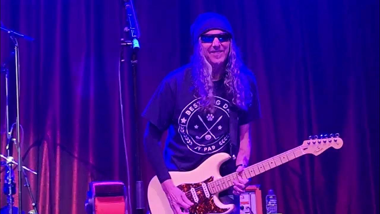 King's X Brooklyn Bowl, Nashville TN. 7152023 "Groove Machine/World