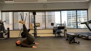 Reverse Crunch + Single Leg Extension