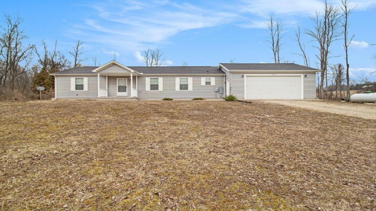 972 W POLK ROAD, HART, MI Presented by Sue Payne.