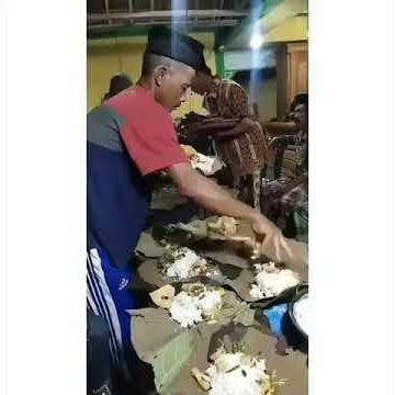 Adat Orang Desa Jangan di Lupankan... NASI BUNGKUS DAUN JATI