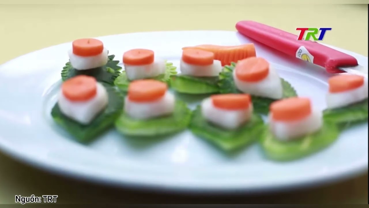 Lớp 11 12, THPT Nguyễn Huệ, Tiếng Huế, người Huế và văn hóa Huế,