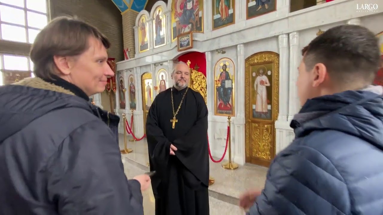 Церковь в псалтыри. Группа Ларго в Преображенском храме. Церковь Спиридона Тримифунтского в Филях. Церковь Спиридона Тримифунтского помощники при алтаре. Храм Спиридона Тримифунтского приход в Нагатинском фото.