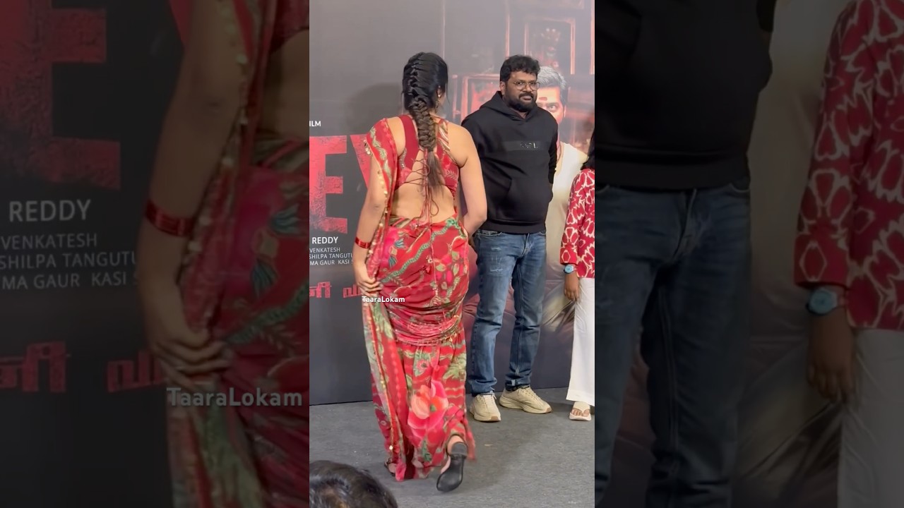 Divi Vadthya అందాల ఆరబోత #divivadthya #trending #ytshorts #ytviral #shots #viral #taaralokam