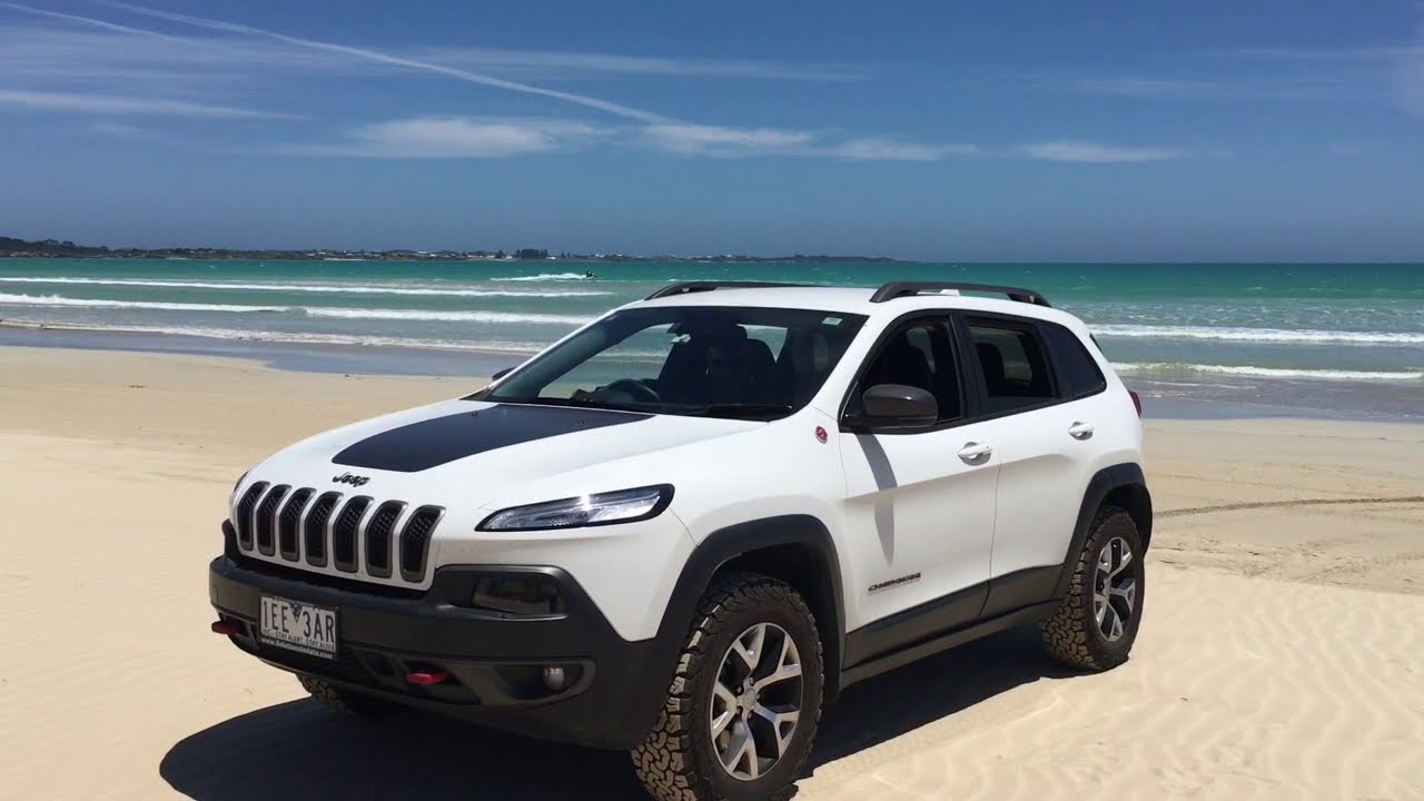 2014 Jeep Cherokee Trailhawk driving on hard sand on Long Beach, Robe, South Australia YouTube