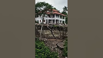 The large multi-storey house collapsed😱🚨 #disaster #landslide #shortvideo