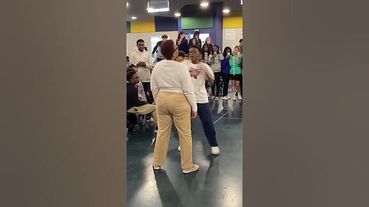 Teacher Has Impressive Dance Battle With 8th Grader 💃🕺