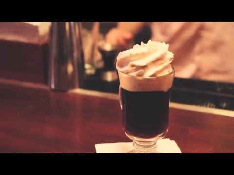holiday-cocktail-how-to:-the-coffee-nudgie