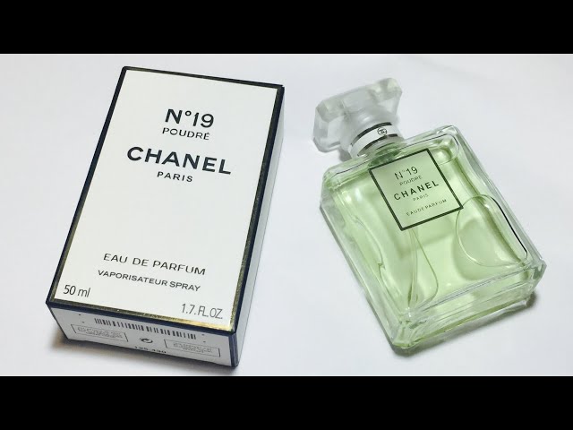 CHANEL No 19 POUDRE PERFUME WHAT A FAKE LOOKS LIKE 