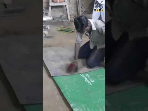 Video: Düz bir el arabası lastiğini nasıl tamir edersiniz?