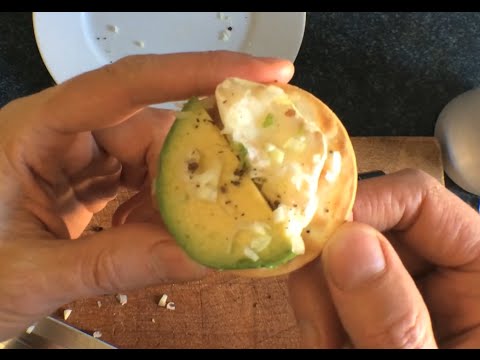 Deluxe Cheese and Crackers - You Suck at Cooking (episode 6)