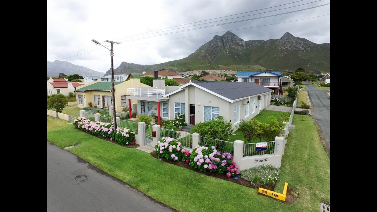3 Bed House for sale in Western Cape Overberg Kleinmond Kleinmond
