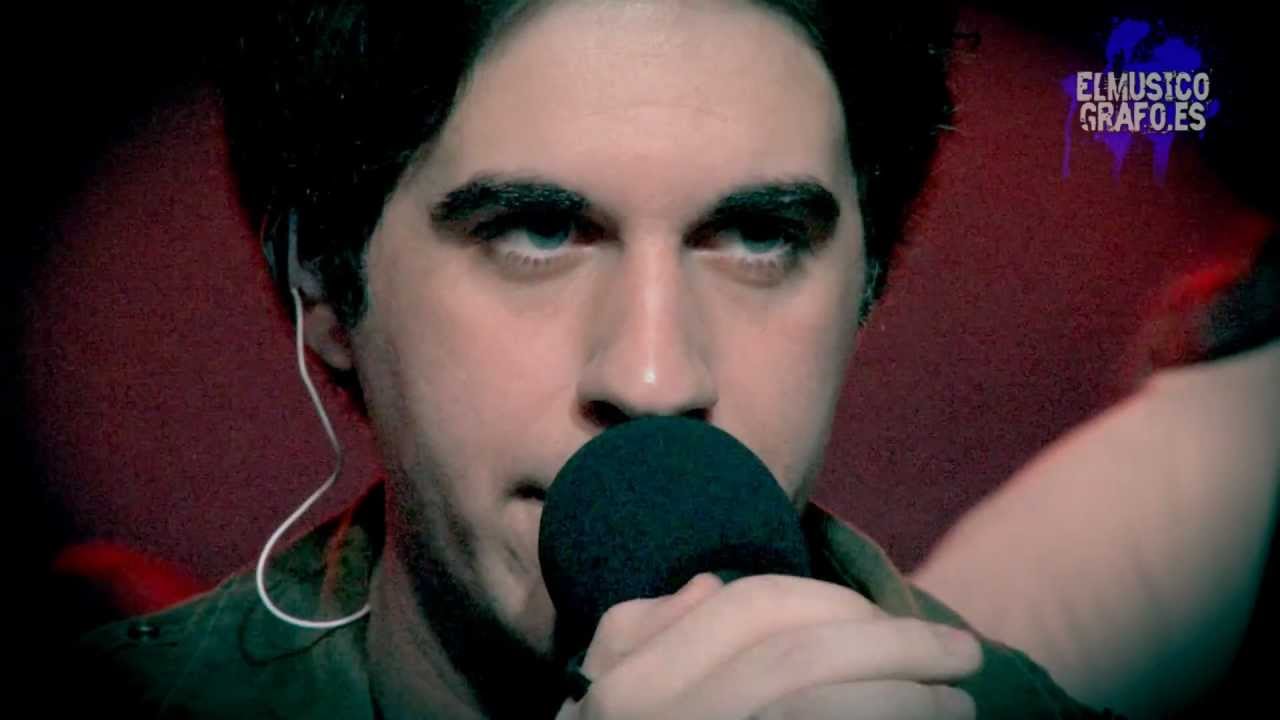Παρακολούθηση Amadeüs - Vulnerables στο YouTube Παρακολούθηση Amadeüs - Vulnerables στο YouTube