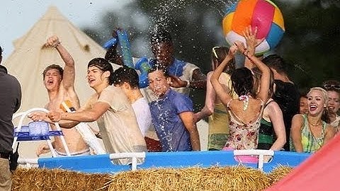 One Direction "Live While We