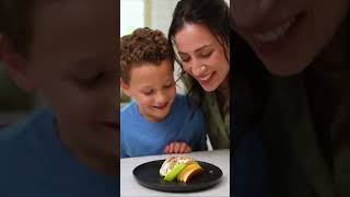 iHelpAutism Healthy Cooking with Parents – Apple Nachos 🍎Step 1: Slice apples with parent help.Step