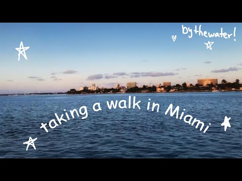 taking a walk in Miami!!!