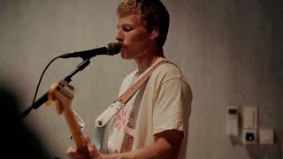 Hollow Coves - Purple (Live at Durbuy Music Studios) Resimi